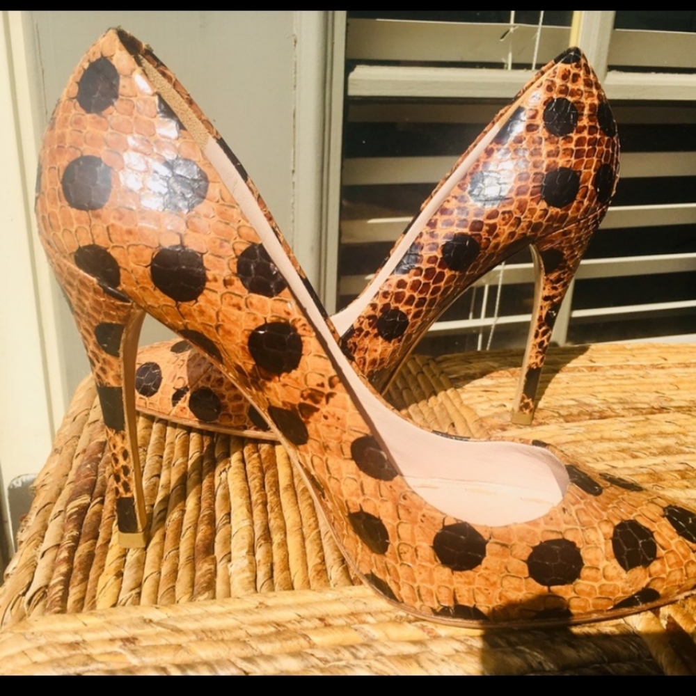 Miu-Miu snakeskin pumps size 39